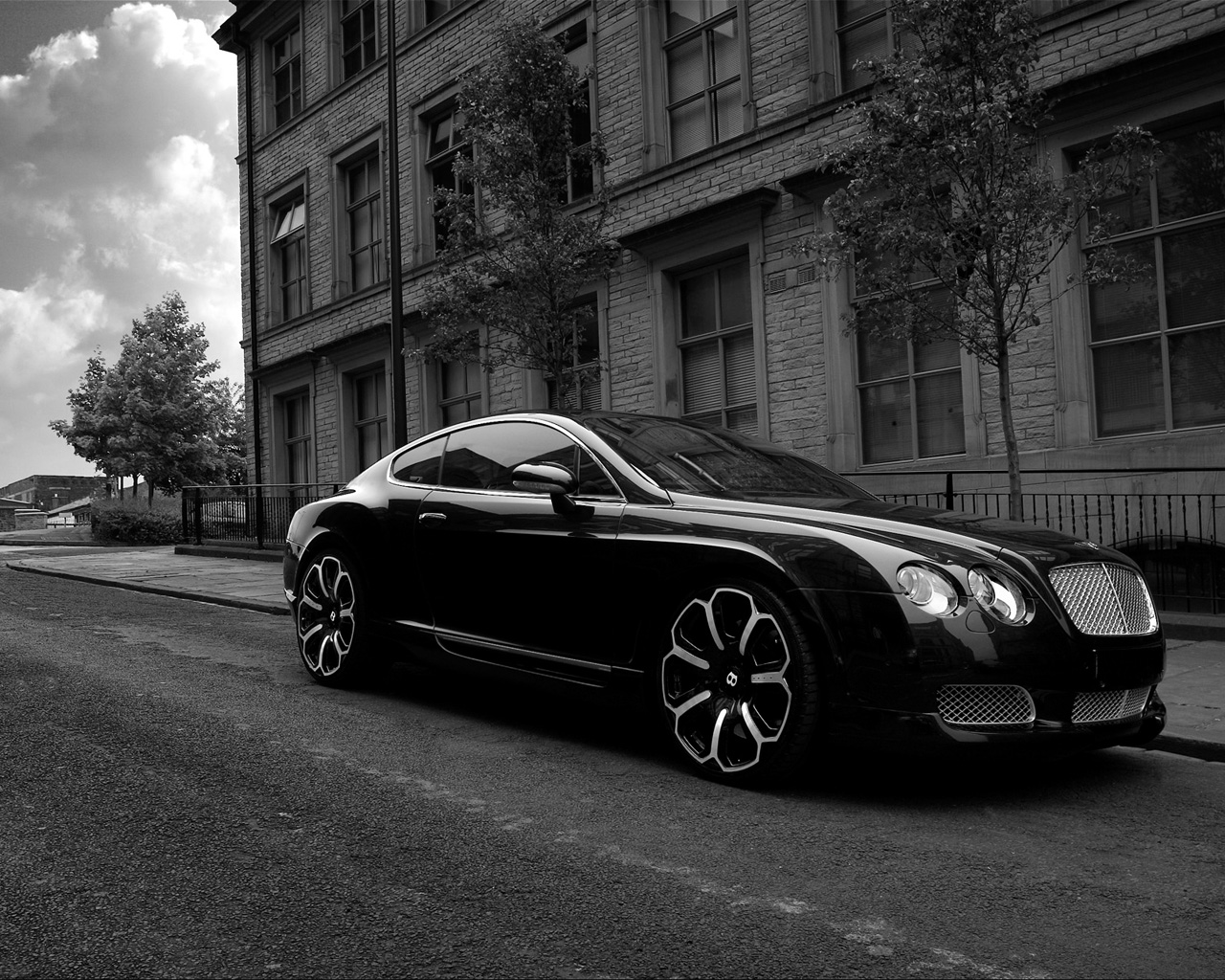 Bentley Continental Kahn